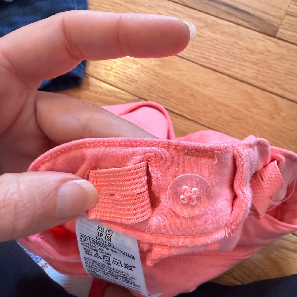 Cat & Jack Navy Denim and Coral Pink Knit Girls' Shorts Set - Picture 7 of 7